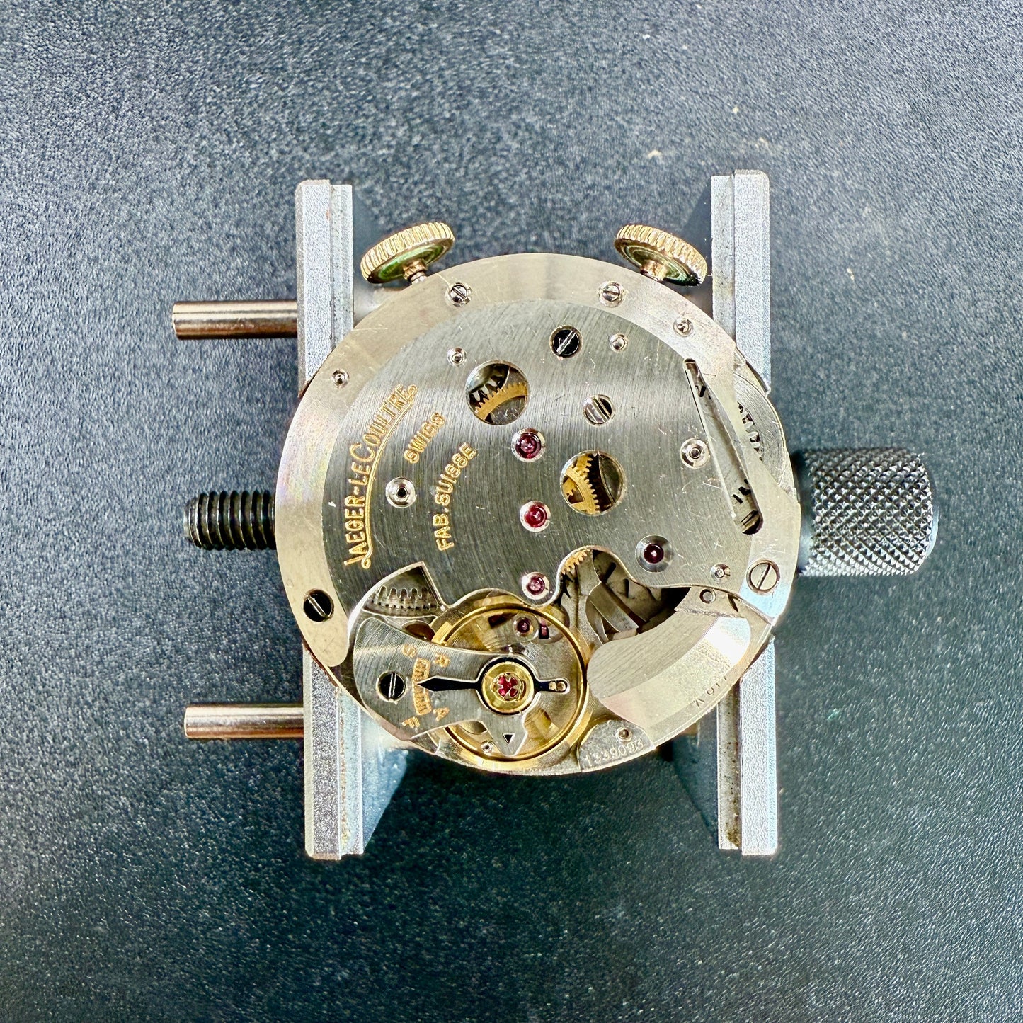 Jaeger-LeCoultre Memovox Alarm – Calibre 814 – Cadran plaqué or 10K – Vintage – Swiss Made