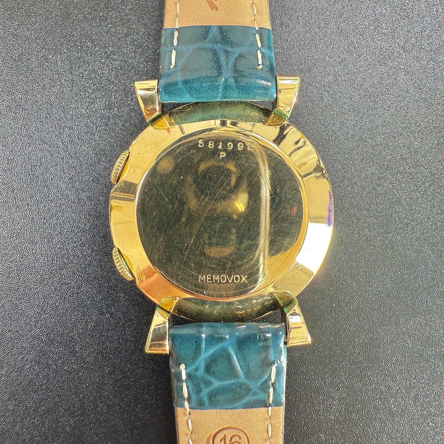 Jaeger-LeCoultre Memovox Alarm – Calibre 814 – Cadran plaqué or 10K – Vintage – Swiss Made