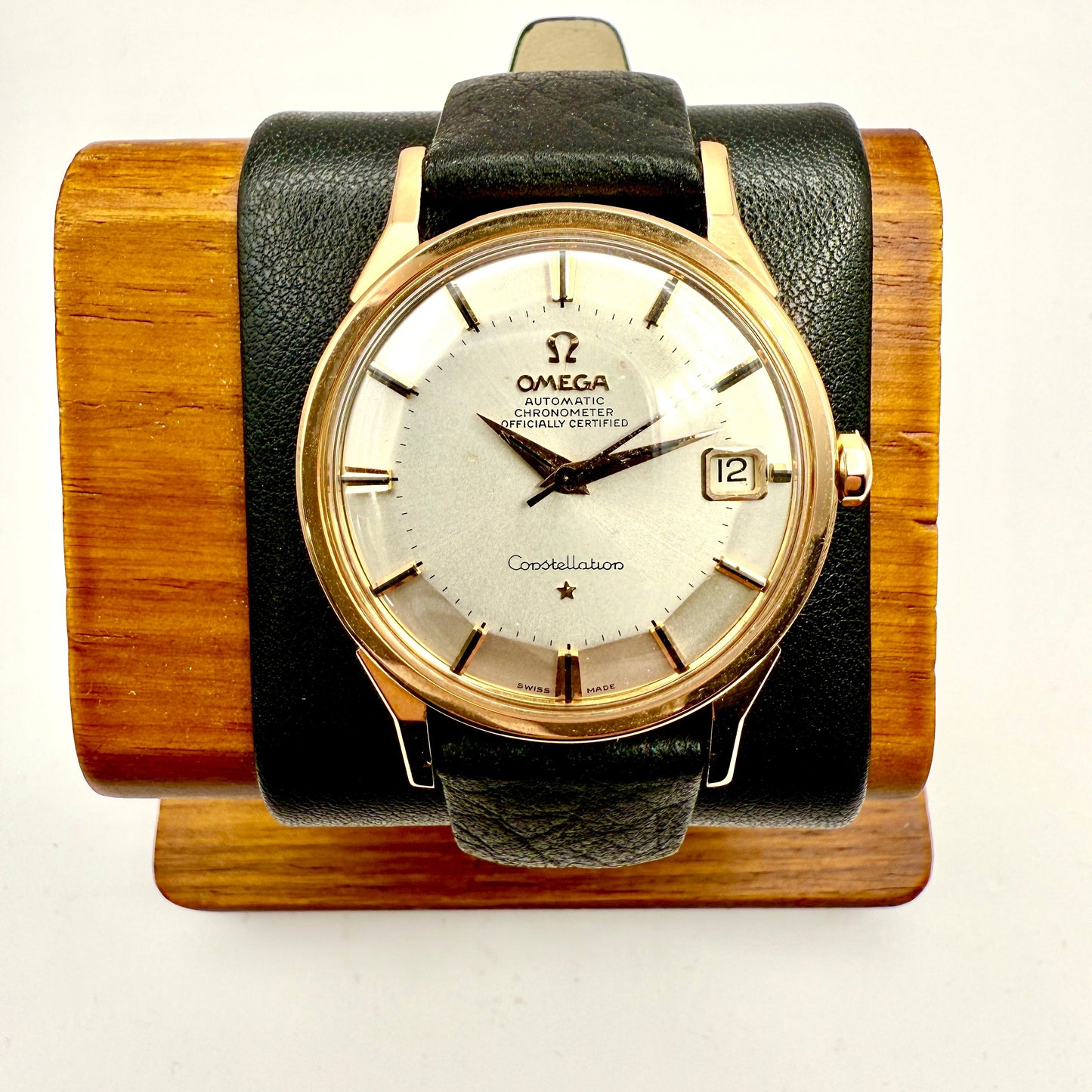 Omega Constellation – Or Jaune 18K – Calibre 561 – Icône de l’élégance vintage