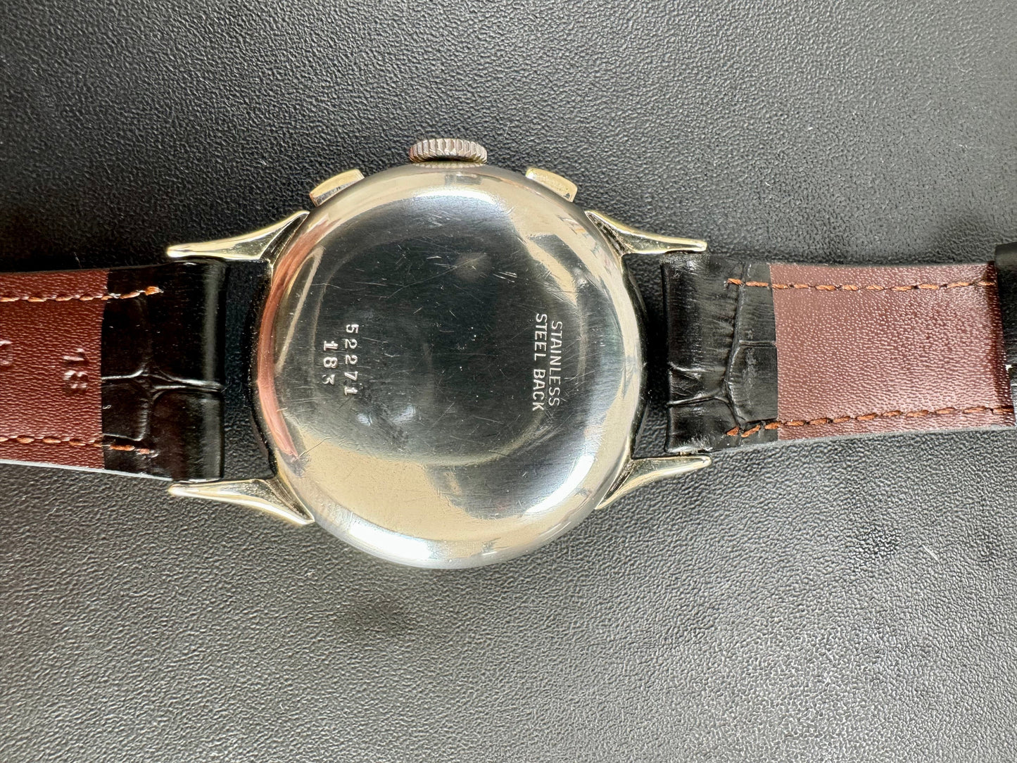 Vulcain Chronographe – Ultra Rare – Calibre Valjoux 22 – Acier Inoxydable – 36 mm