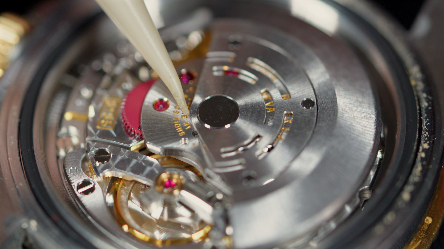 Inspection et diagnostic avant restauration de montre ancienne ou automatique, analyse du mouvement et des composants