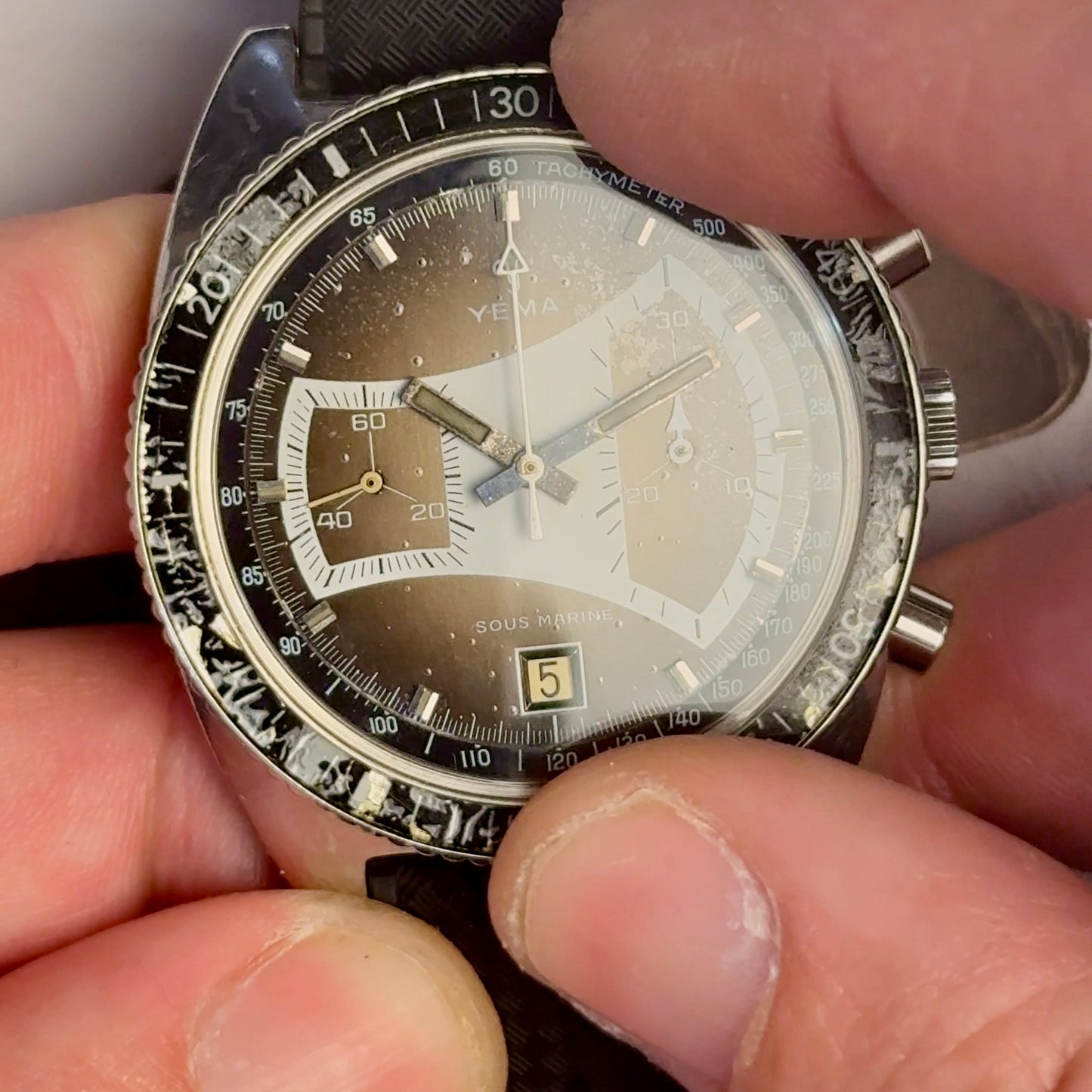 Yema Tomahawk – Chronographe vintage Valjoux 7734